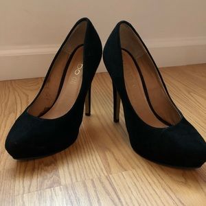 Aldo black pumps
